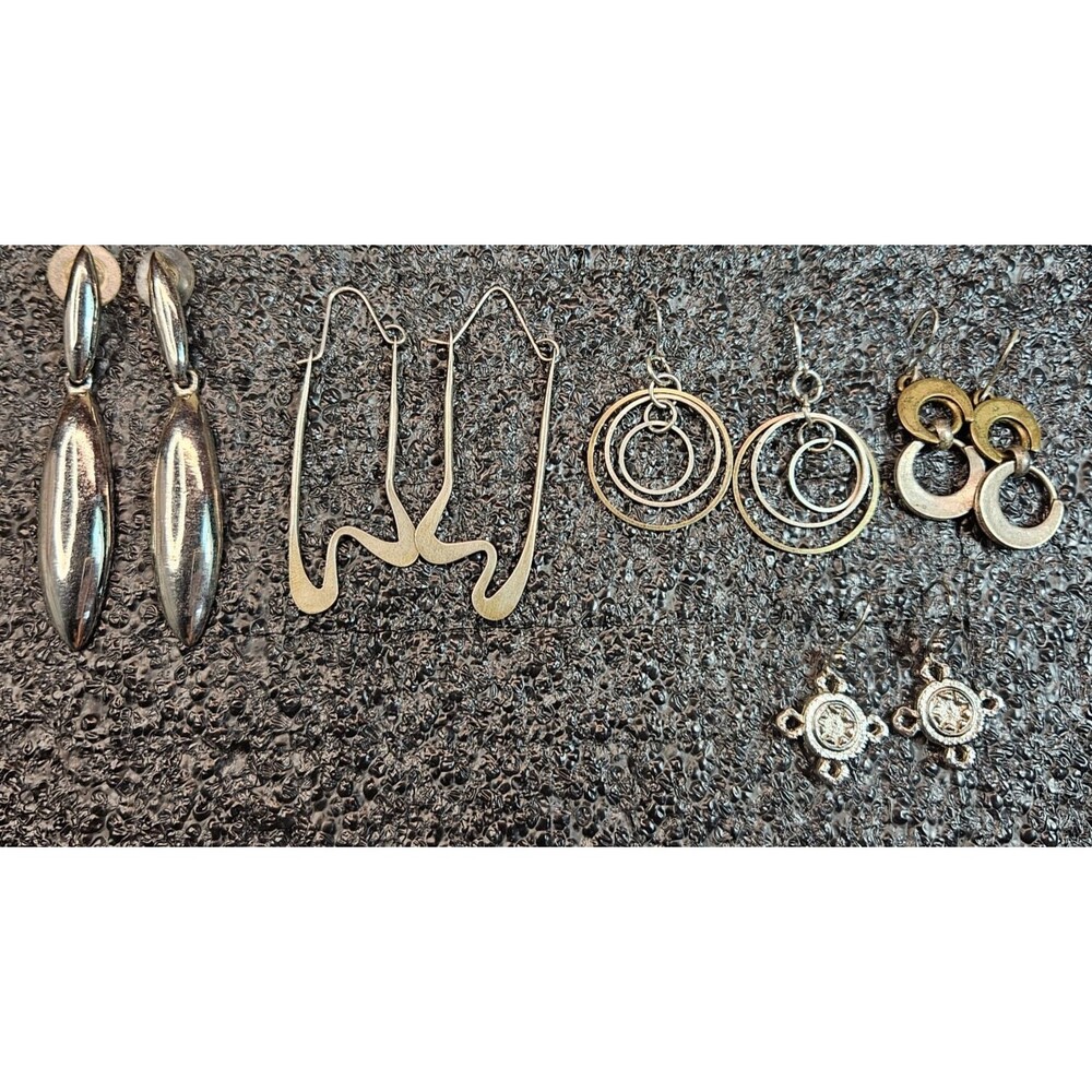 Set of 5 Various Metal Dangle Fashion Earrings (read)